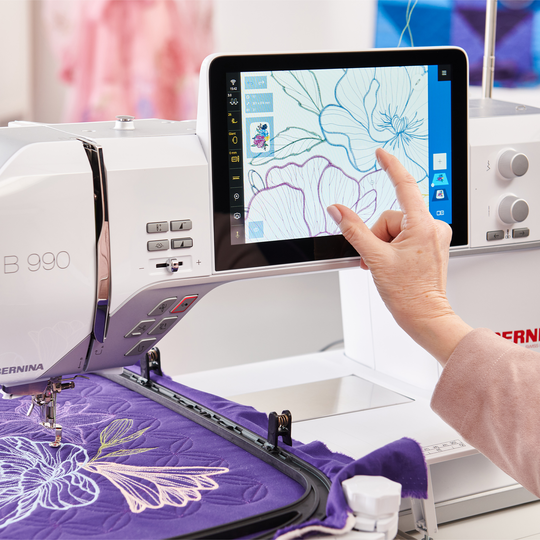 BERNINA 990 - Mit Stickmodul image number