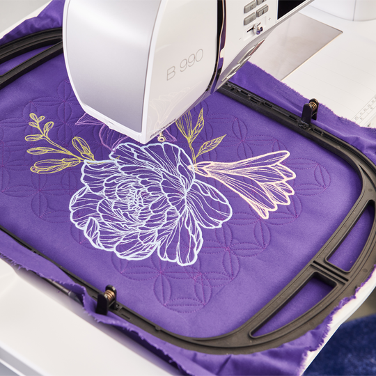BERNINA 990 - Mit Stickmodul image number