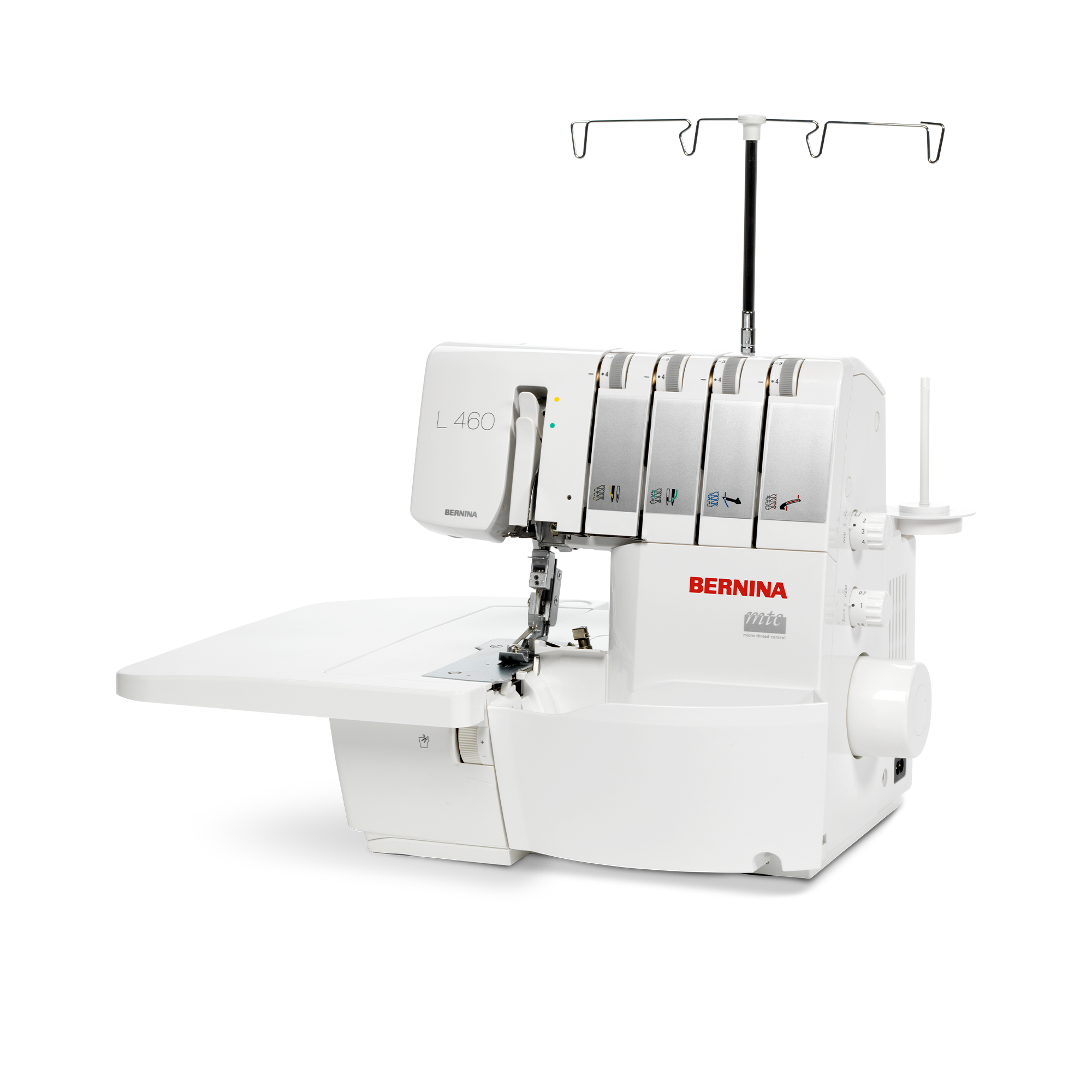 BERNINA L 460 Overlocker mit angebautem Anschiebetisch, vier Fadenf&uuml;hrungen und beleuchtetem N&auml;hbereich, seitlich von rechts schr&auml;g aufgenommen